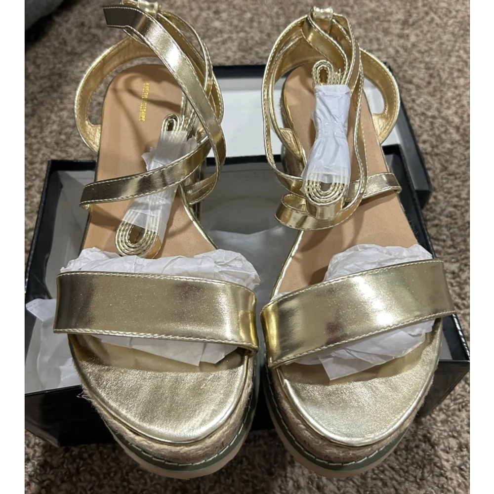 New with box PrettyLittleThing Espadrilles Lace Up Platform Sandals size 7 US